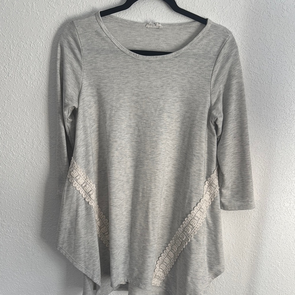 Fantastic Fawn Light Gray Tunic with Lace Detail